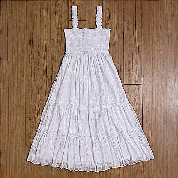 Lilly Pulitzer Hadly Smocked Maxi Dress in Resort White NWT - Size Medium - Picture 6 of 8